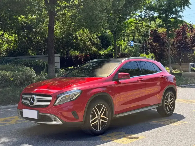 Mercedes-Benz GLA
