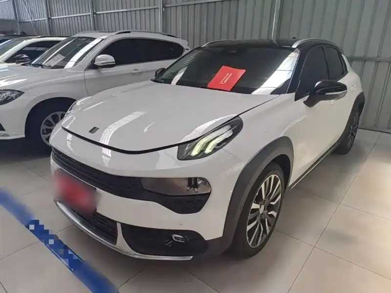 Lynk & Co 02