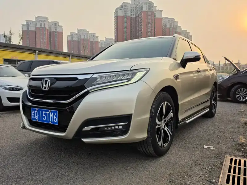 Honda UR-V