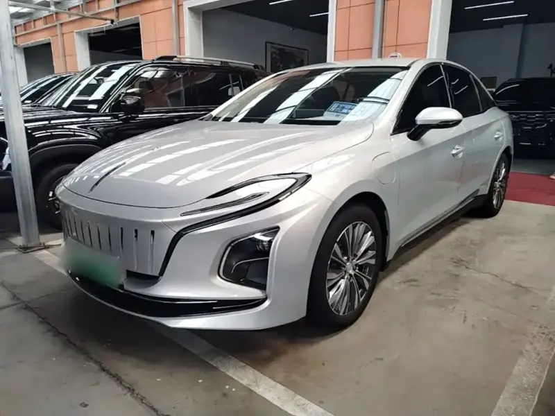 Hongqi E-QM5