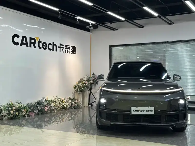 Li Auto L8