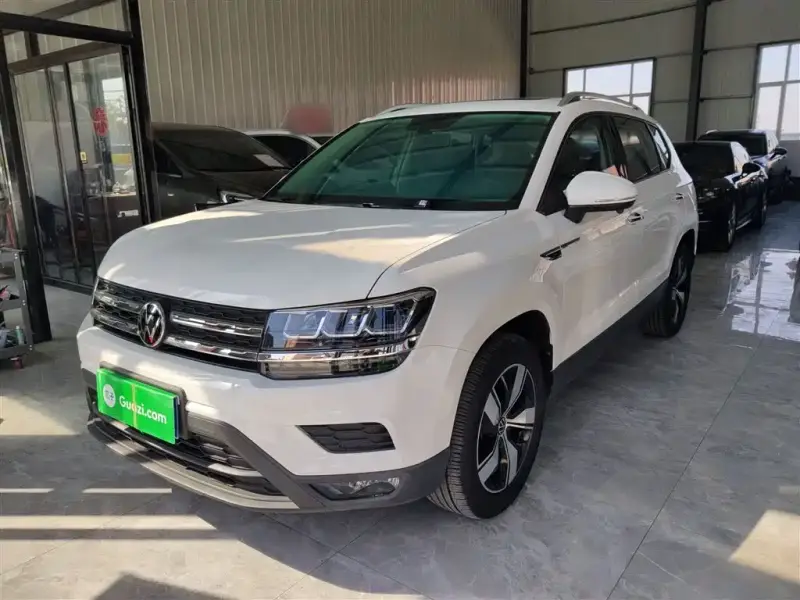 Volkswagen Tharu