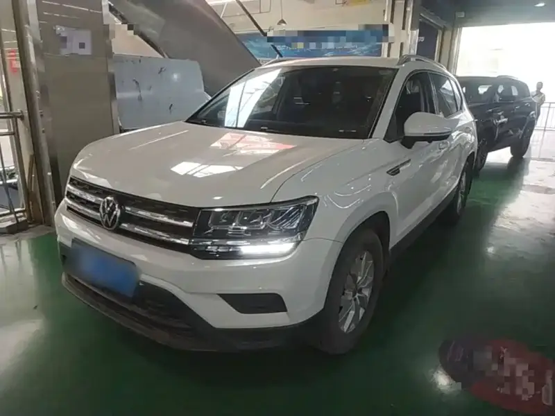Volkswagen Tharu