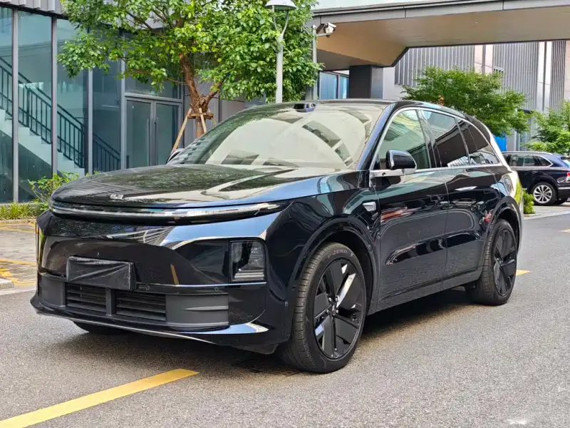 Li Auto L6