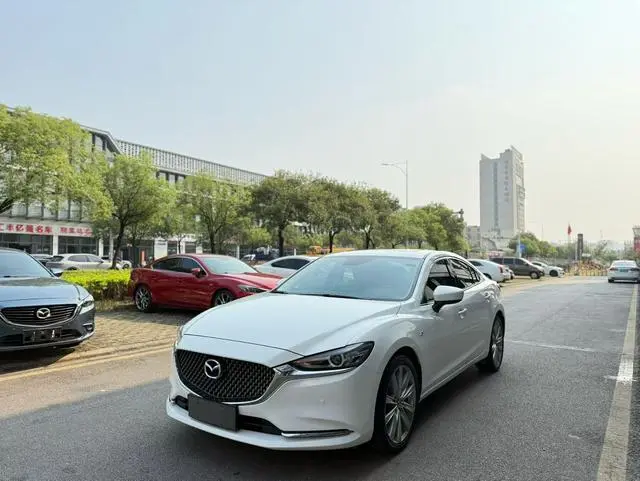 Mazda Atenza