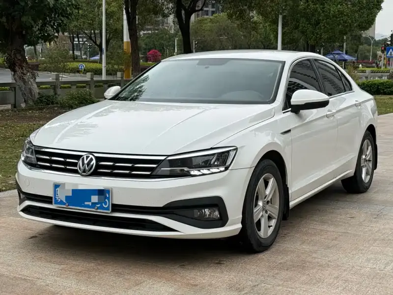 Volkswagen Lamando