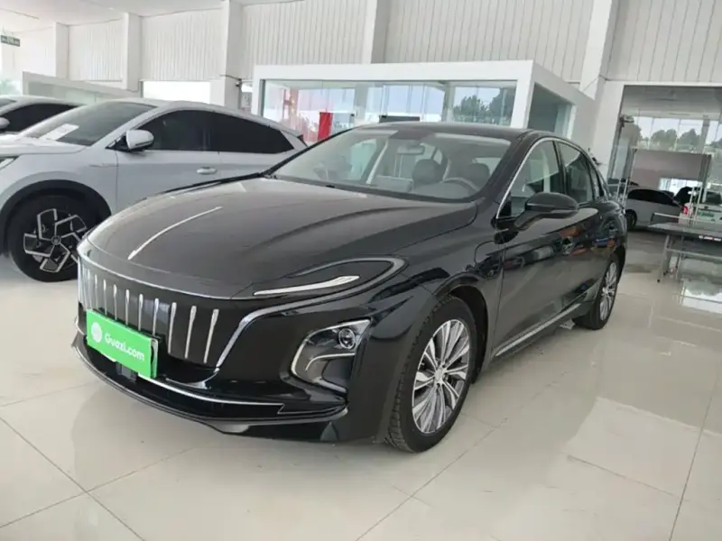 Hongqi E-QM5