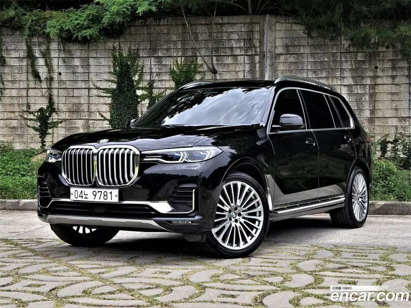 BMW X7