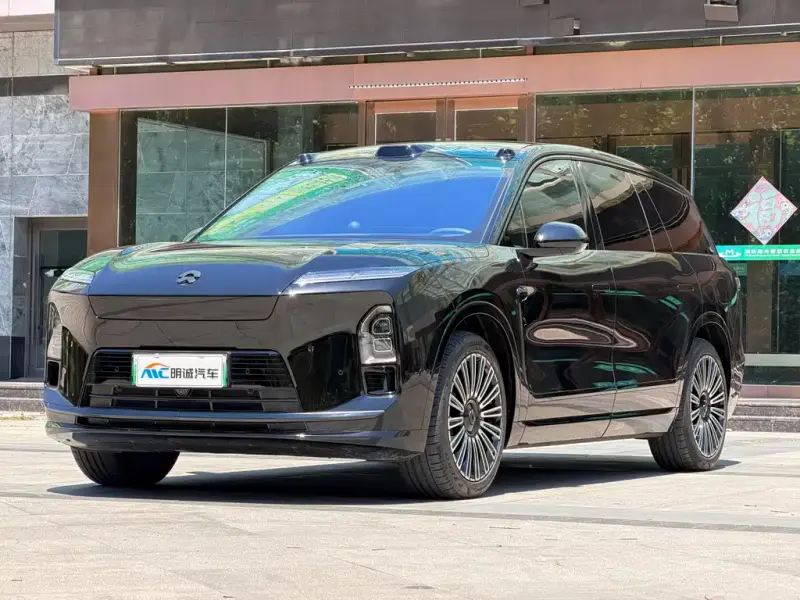 NIO ES8
