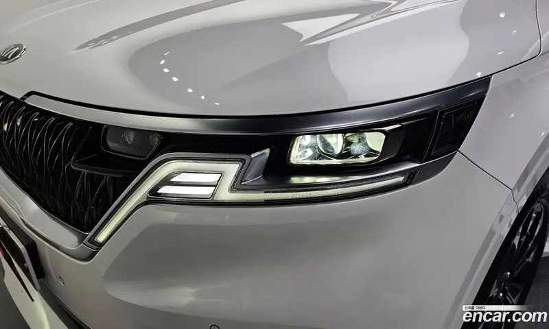 Kia Carnival (Canival)