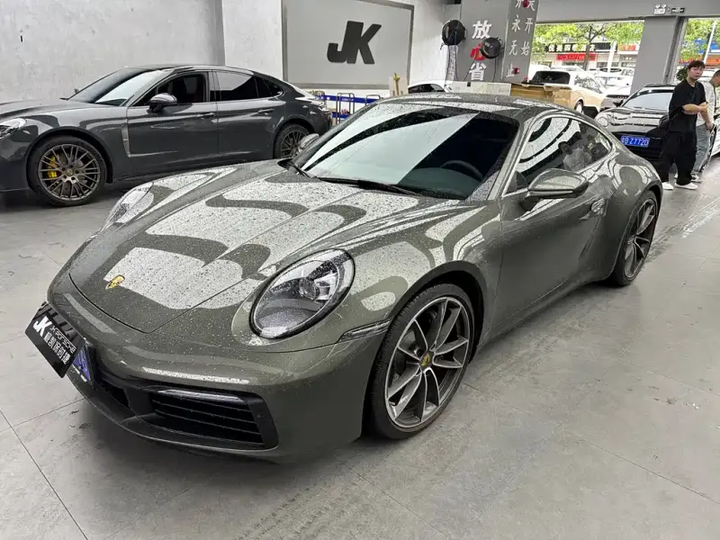 Porsche 911