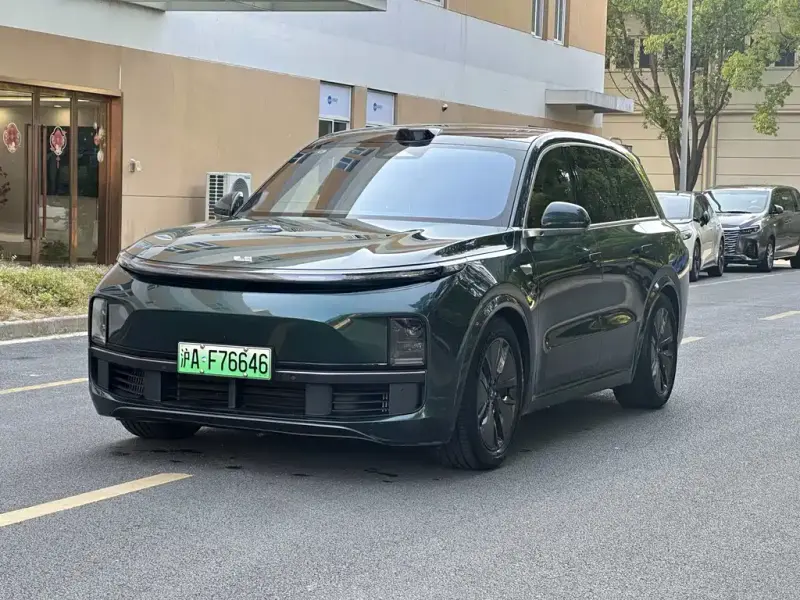 Li Auto L8