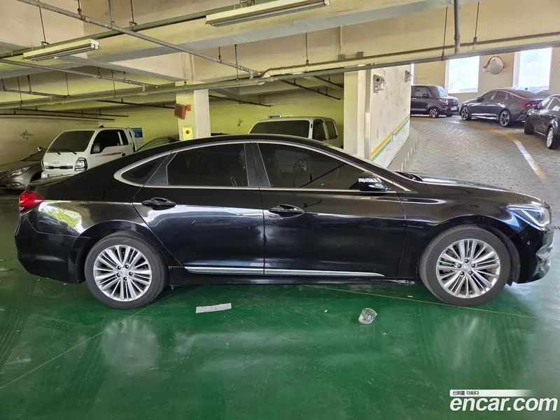 Hyundai Aslan