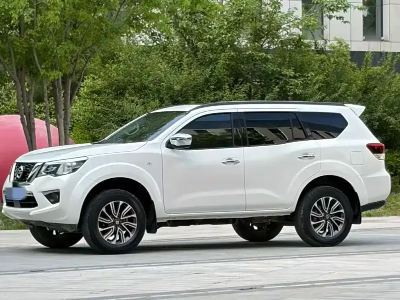 Nissan Terra