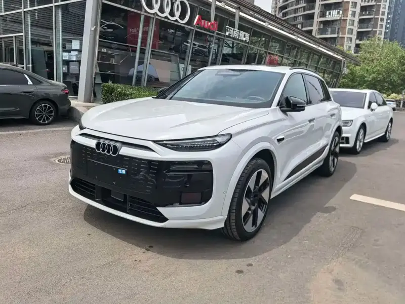 Audi Q6L e-tron