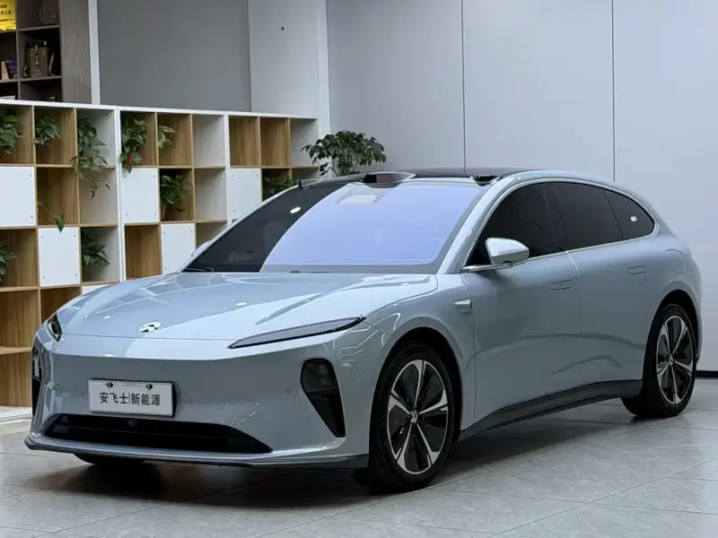 NIO ET5T