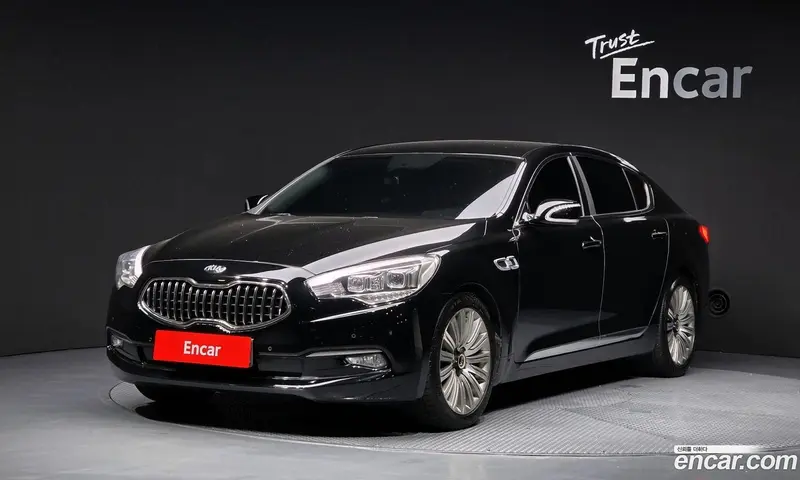 Kia Quoris (K9)