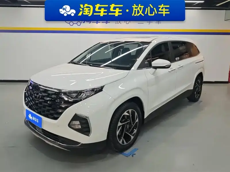 Hyundai Custo