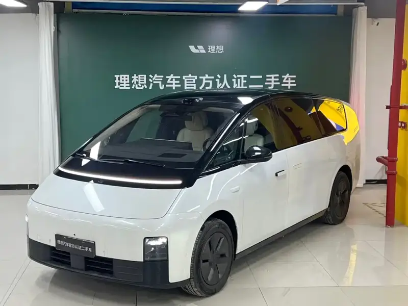 Li Auto MEGA