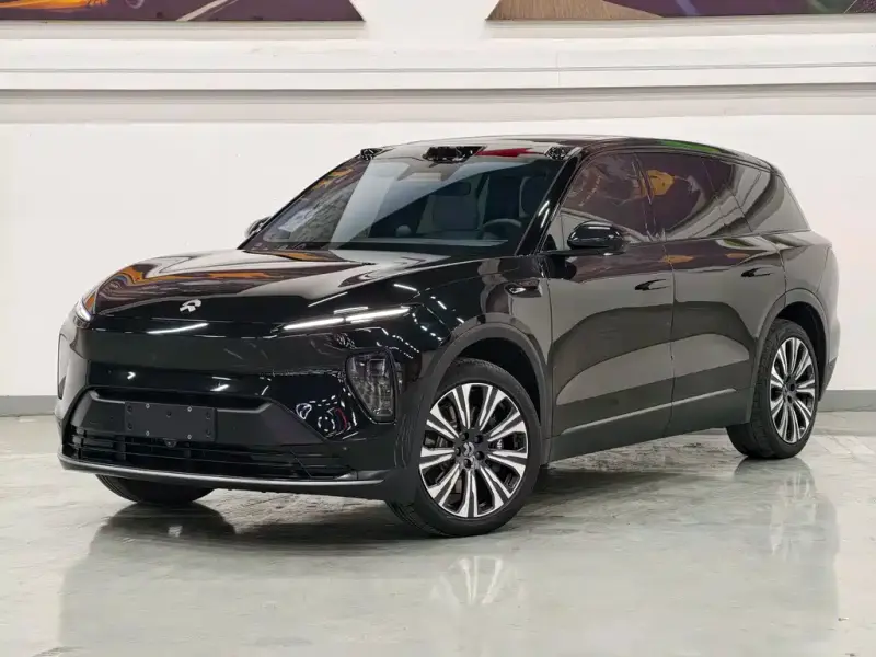 NIO ES8