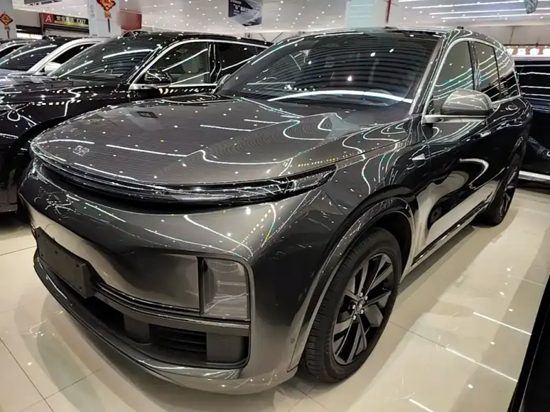 Li Auto L8