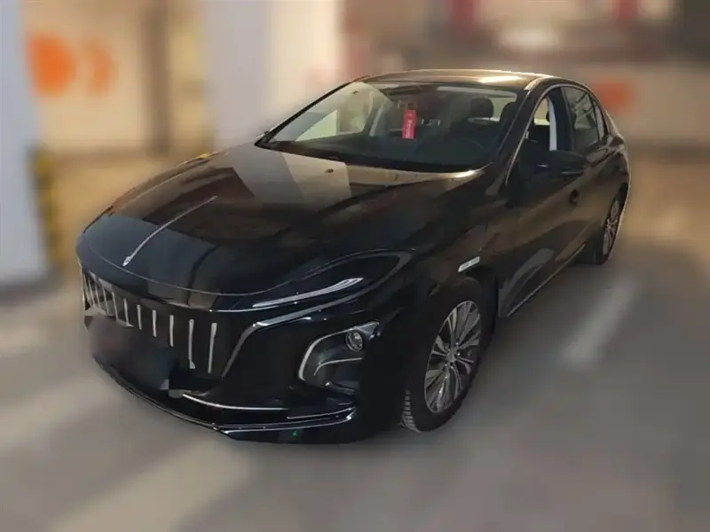 Hongqi E-QM5