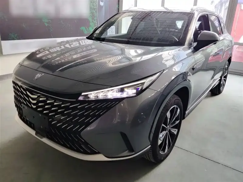 Roewe MG HS (RX5)
