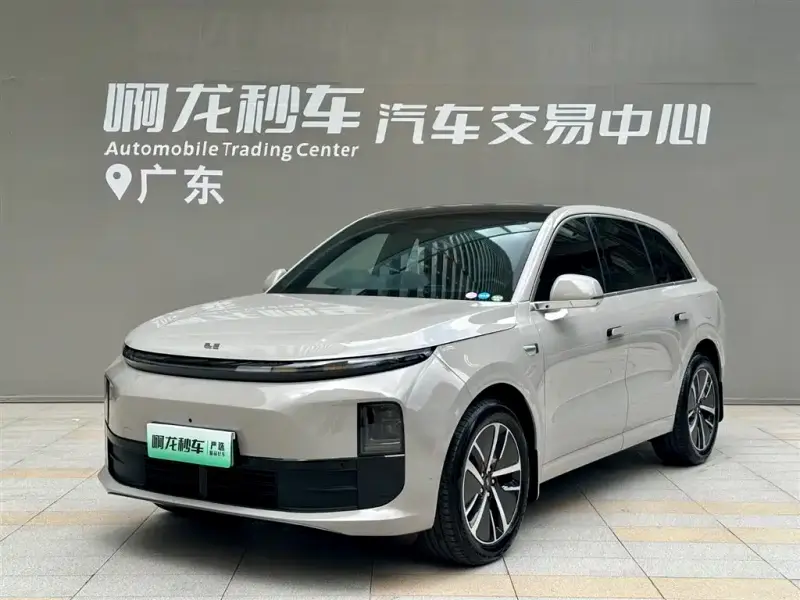 Li Auto L6