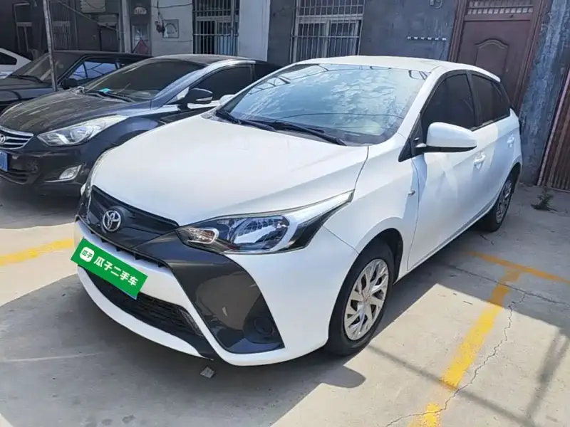Toyota Yaris L