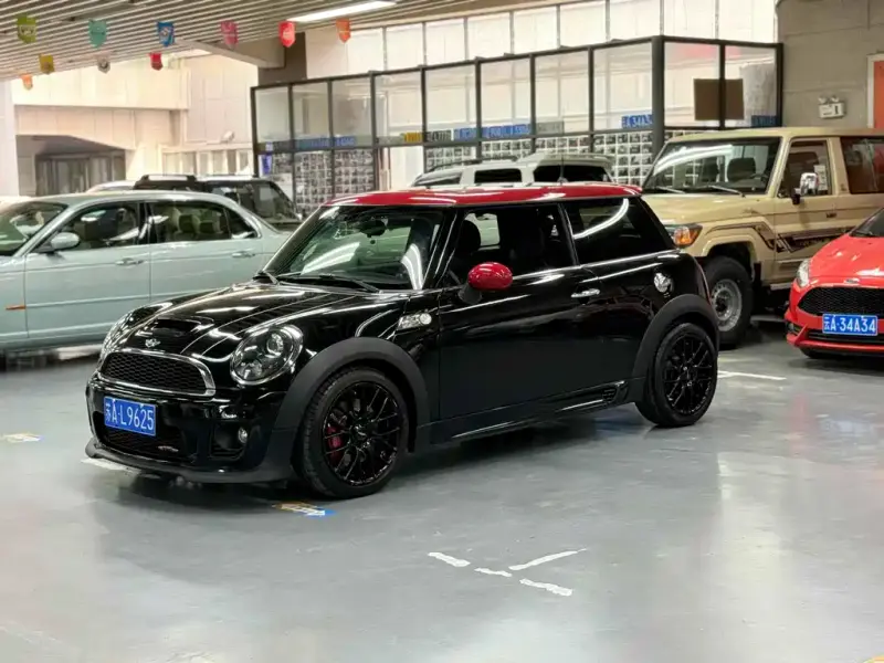 MINI Mini JCW
