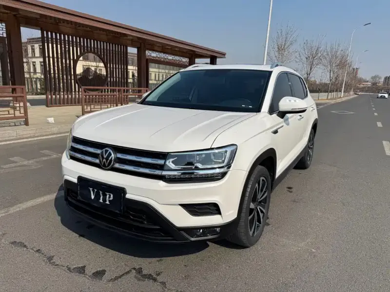 Volkswagen Tharu