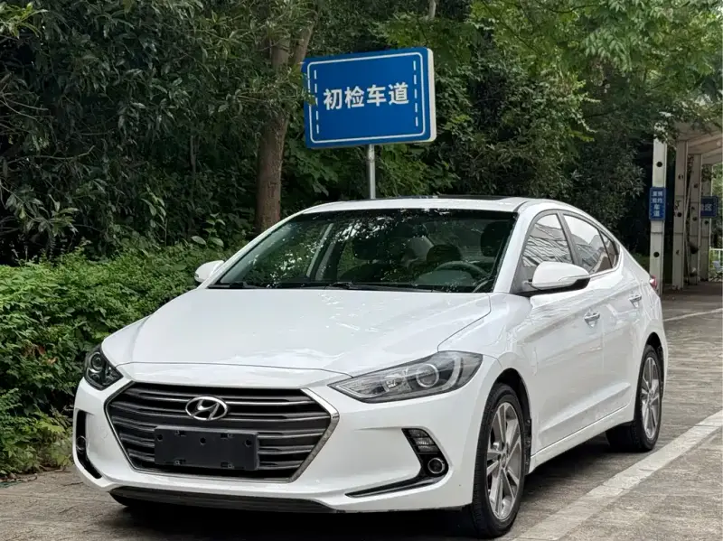 Hyundai Elantra