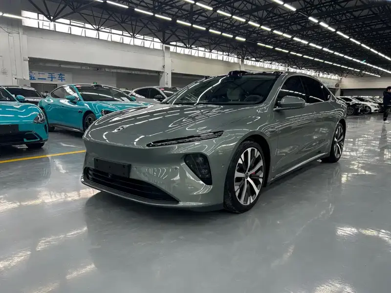 NIO ET7
