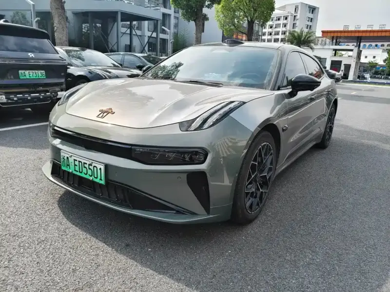 Zeekr 001