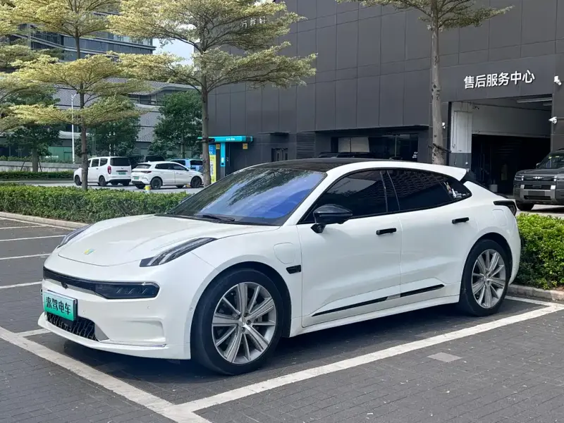 Zeekr 001