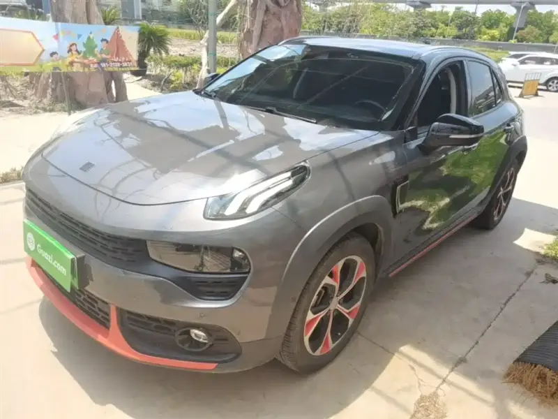 Lynk & Co 02