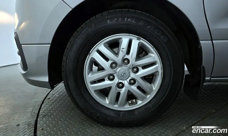 Hyundai H-1