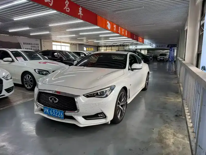 Infiniti Q60