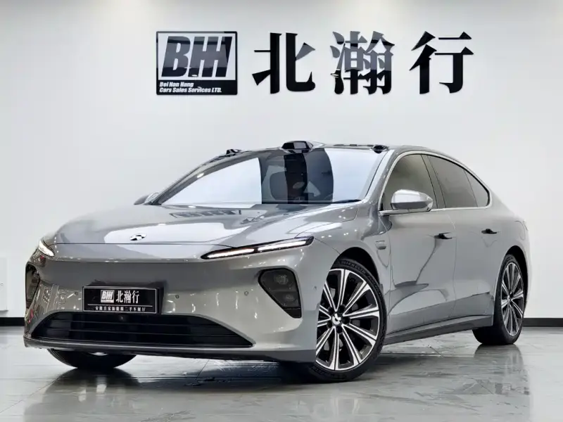 NIO ET7