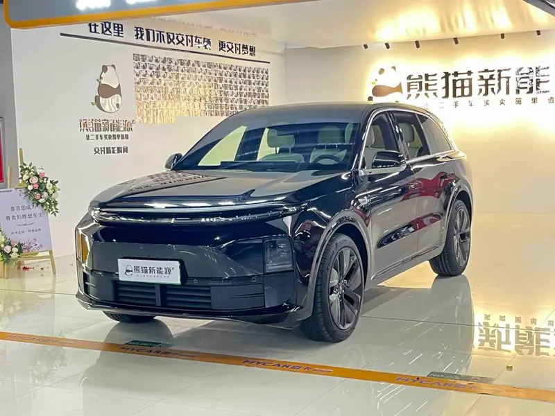 Li Auto L6