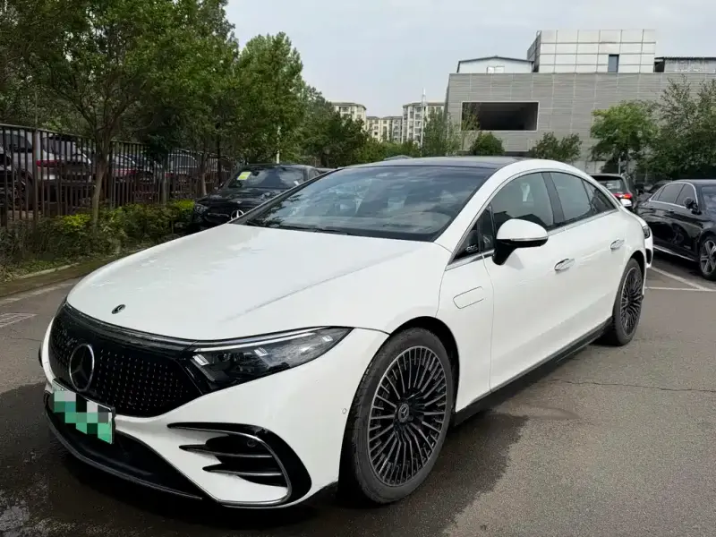 Mercedes-Benz EQS