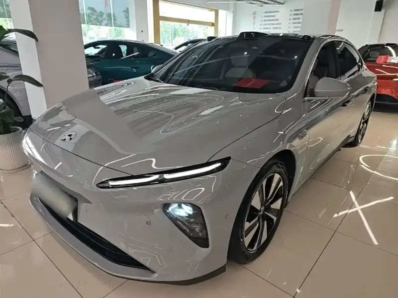 NIO ET7