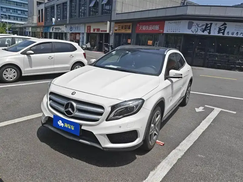 Mercedes-Benz GLA