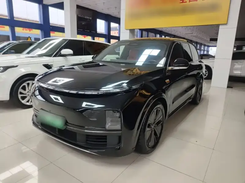 Li Auto L8