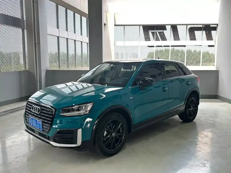 Audi Q2L