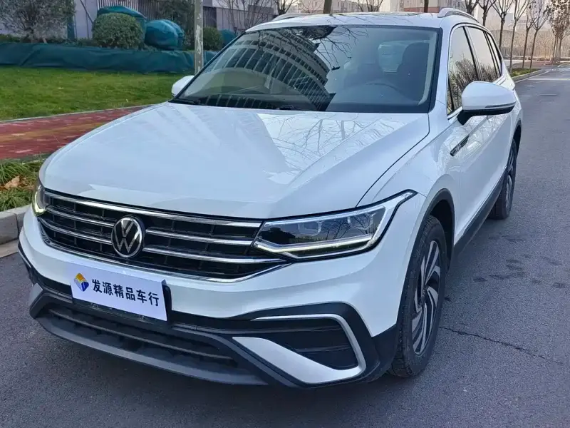 Volkswagen Tiguan L