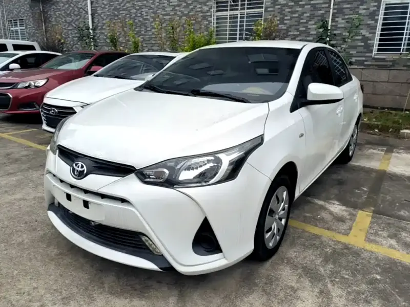 Toyota Yaris L