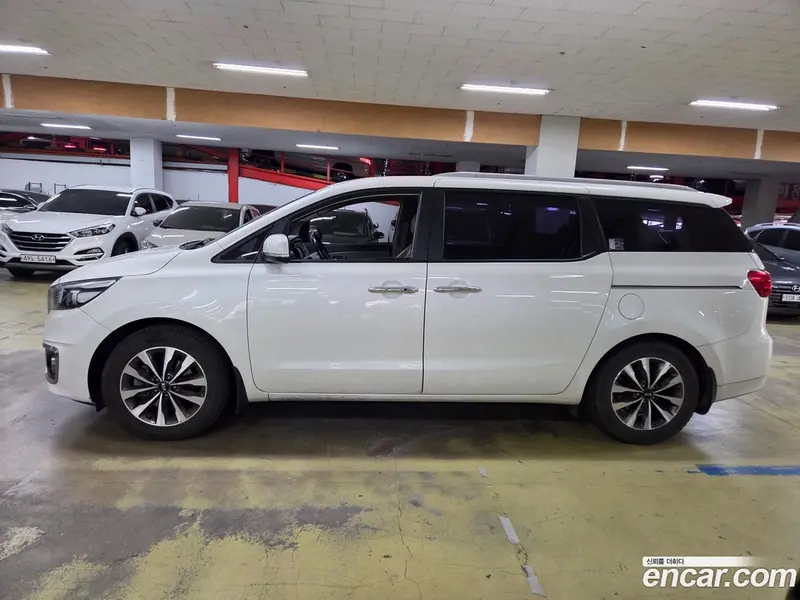 Kia Carnival (Canival)