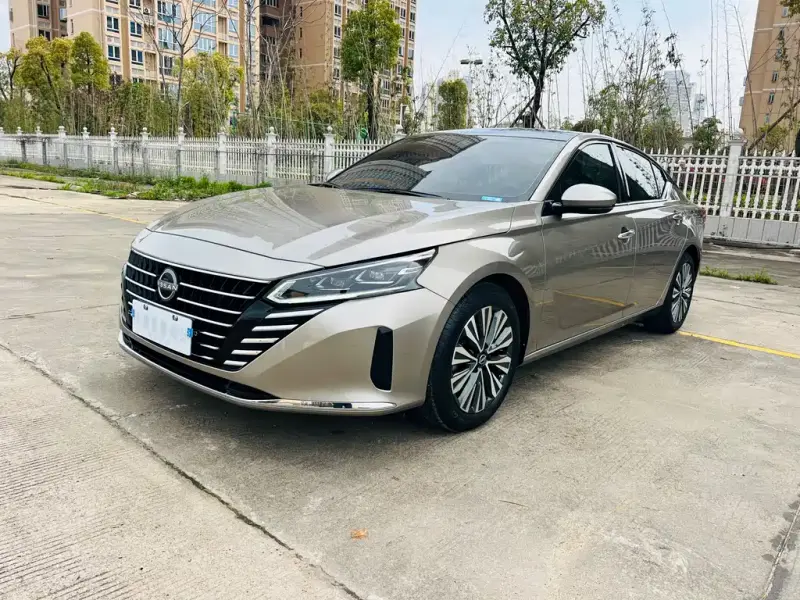 Nissan Teana