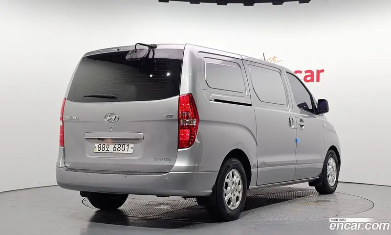 Hyundai H-1